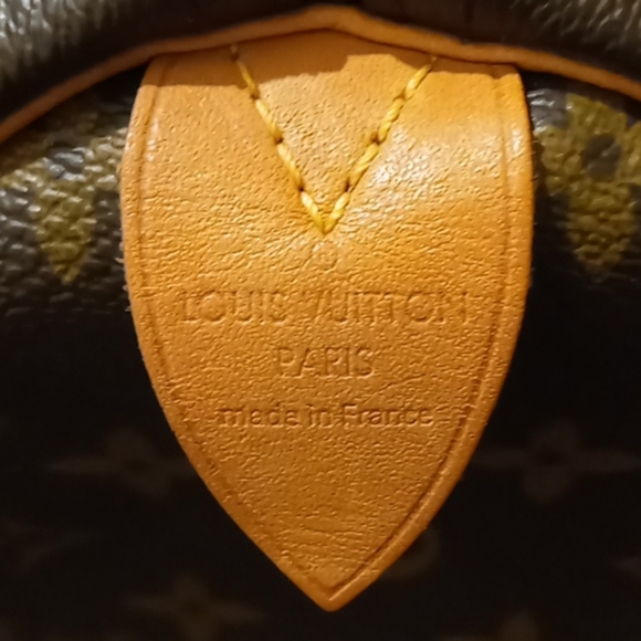 😍The 1ST Of LV Collection😍 - Picture 3 of 16